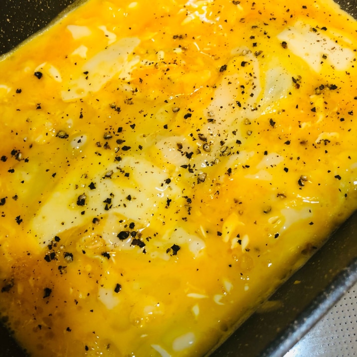 チーズと卵のカリカリ焼き